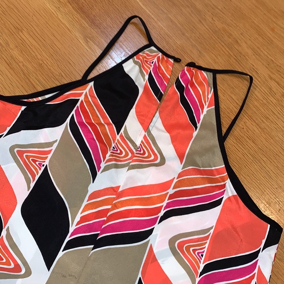 Trina Turk~M~Tank Top ModWave Silk Racerback Blouse Shirt ~Add Blazer - Picture 7 of 12